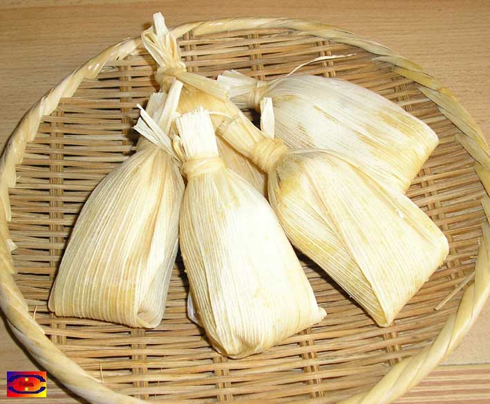 Tamal-EnvueltoDulce-Tipico-02
